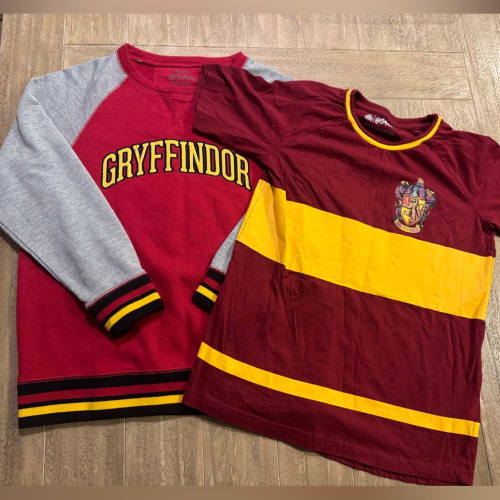 Harry Potter Gryffindor Burgundy & Gold Kids Tops